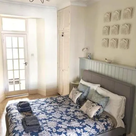 Beautiful Ground Floor Apartment With Parking, Exeter Exterior photo